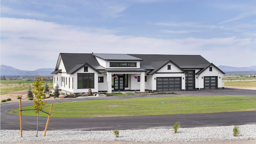 The Top 5 Mistakes First-Time Custom Home Builders Make (and How to Avoid Them)